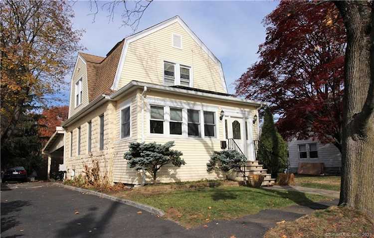 356 Suburban Ave Fairfield, CT 06825