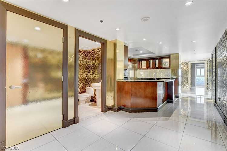2700 Las Vegas Blvd #3309 Las Vegas, NV 89109