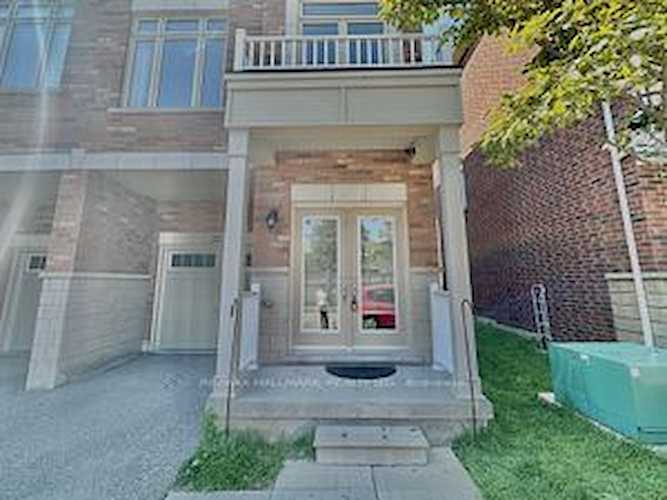 1299 Glenanna Rd #Th 32 Pickering, ON L1V 0C9