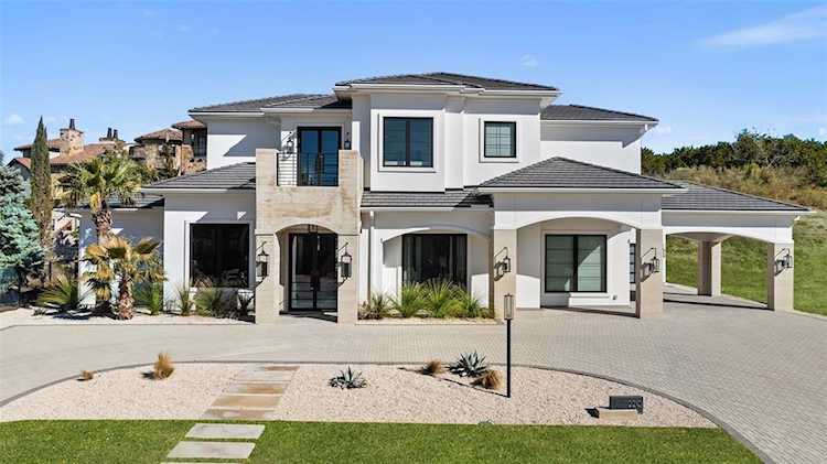 220 Canyon Turn TRL Austin, TX 78734