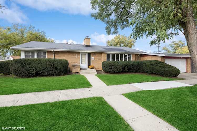 1557 Heidorn Ave Westchester, IL 60154