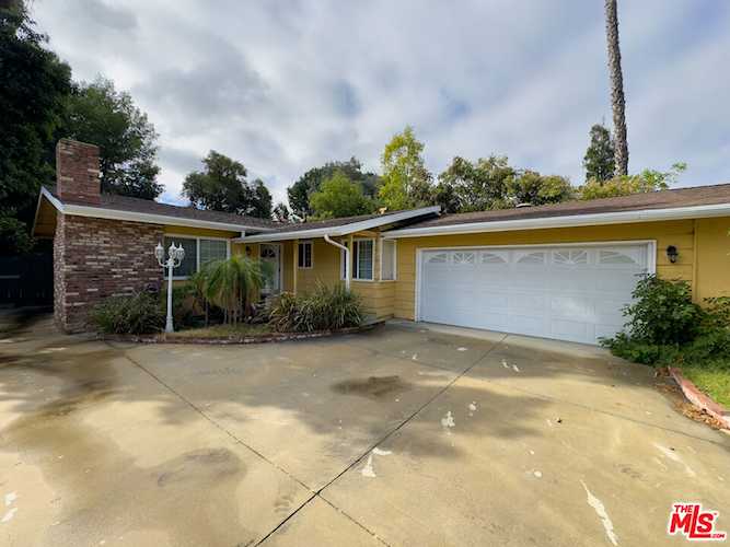 22908 Dolorosa St Woodland Hills, CA 91367