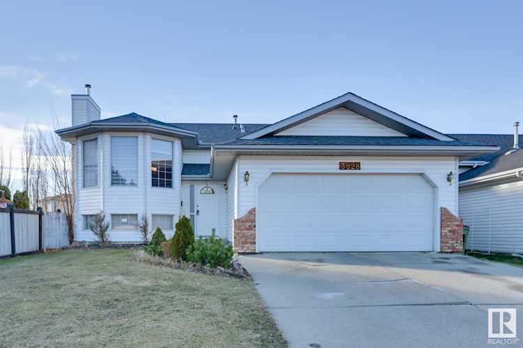 3828 41 Street Edmonton, AB T6L 6R5