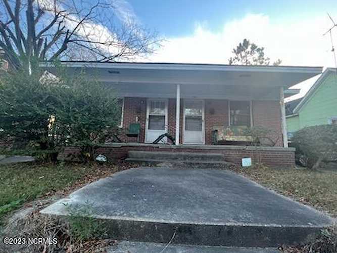 731 W Thomas St Rocky Mount, NC 27804