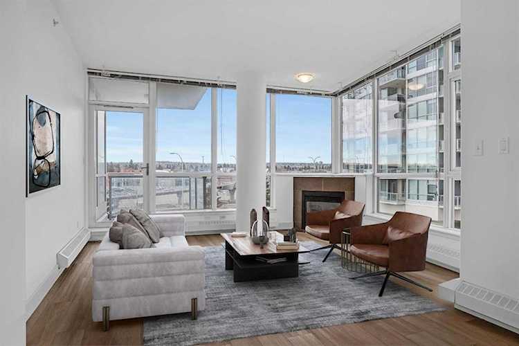 77 Spruce Place SW #406 Calgary, AB T3C 3X6