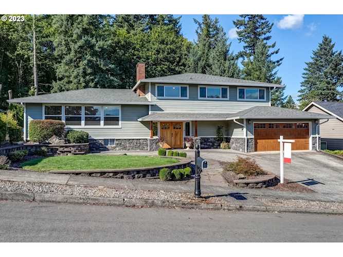 217 NW 22nd AVE Camas, WA 98607