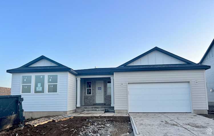 657 W Blue Mountain Dr S Saratoga Springs, UT 84045