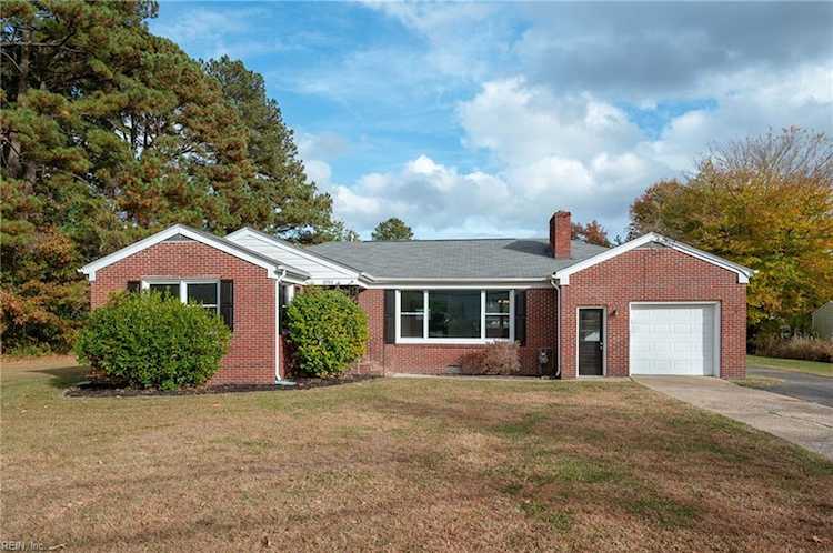 2752 Fenway Ave Chesapeake, VA 23323