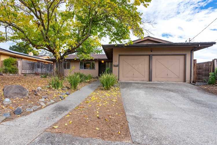 4 Renata Court Novato, CA 94947