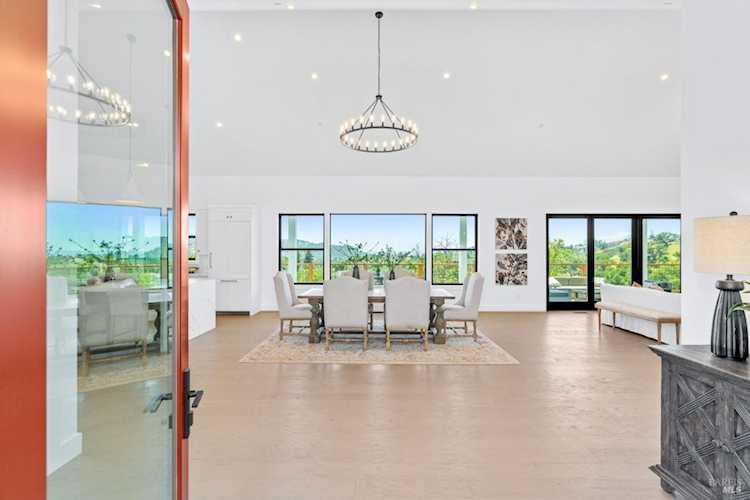 5480 Crystal Drive Santa Rosa, CA 95404