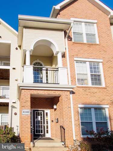 4140 Fountainside Ln #D302 Fairfax, VA 22030