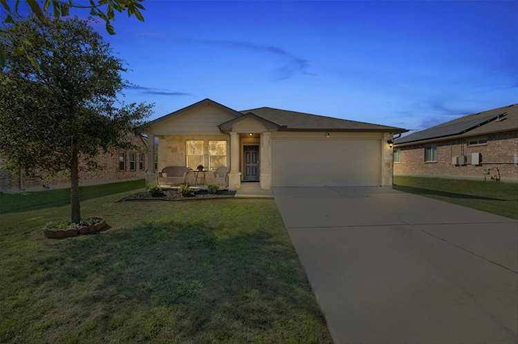 113 Screech Owl DR Kyle, TX 78640