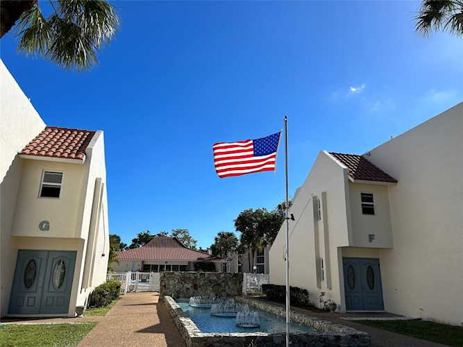 1428 SE 4th Ave #147 Deerfield Beach, FL 33441