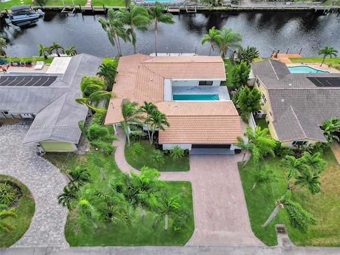 1466 NE 55th St Fort Lauderdale, FL 33334