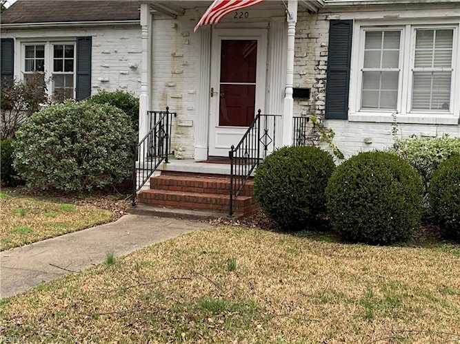 220 Talbot Hall Rd Norfolk, VA 23505 | MLS 10511170 Photo 1