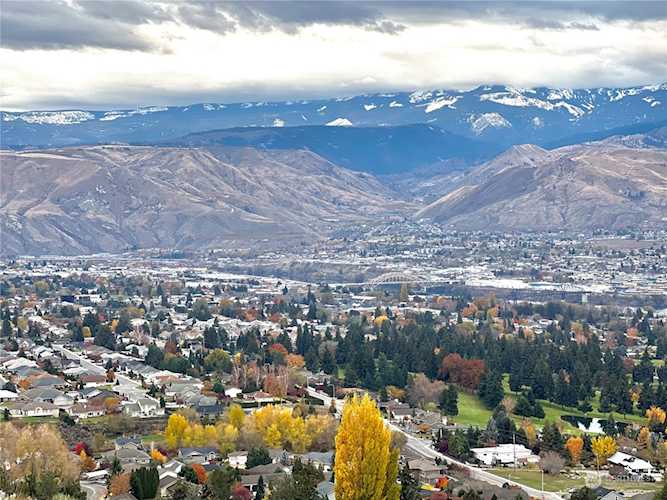 802 NE Tyler Place East Wenatchee, WA 98802