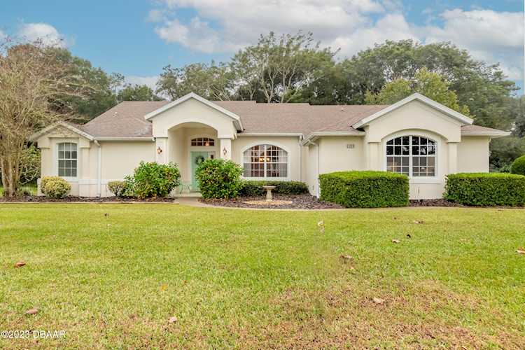 1484 Robinwood Drive DeLand, FL 32720