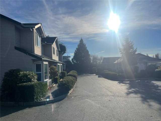 264 Craig St #3 Nanaimo, BC V9R 3V5