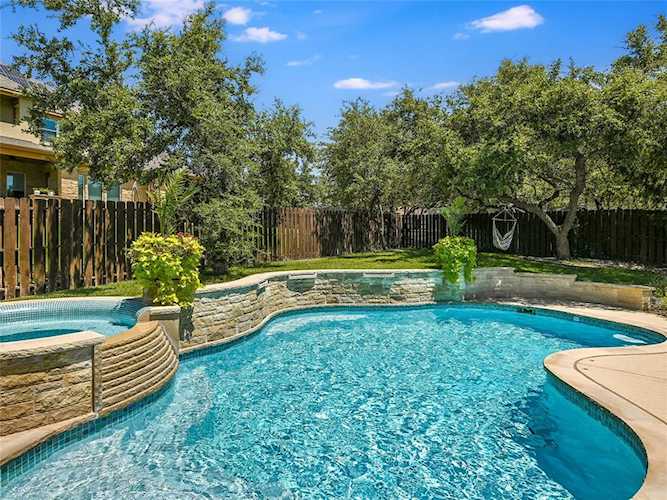 140 Gallatin CT Austin, TX 78737