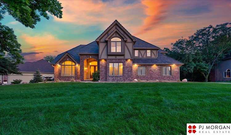 16715 Harney St Omaha, NE 68118
