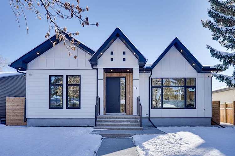 12 Baker Crescent NW Calgary, AB T2L 1R4