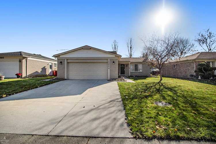 15644 Van Meter Dr Macomb Twp, MI 48044