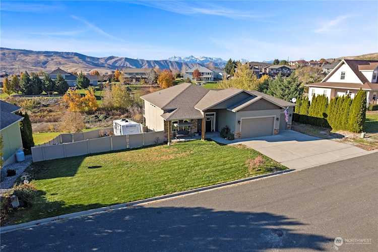 1045 Ridge Crest Dr Wenatchee, WA 98801