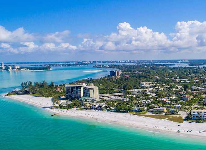 20 Whispering Sands Dr #205 Sarasota, FL 34242