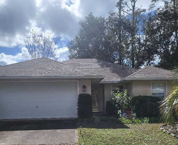 19 Rymsen Ln Palm Coast, FL 32164