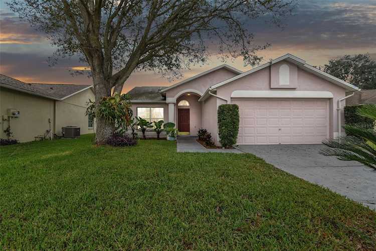 1212 Etchfield CIRCLE Brandon, FL 33511