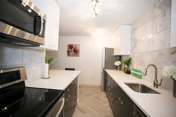 515 57 Ave SW #109 Calgary, AB T2V 4Z3