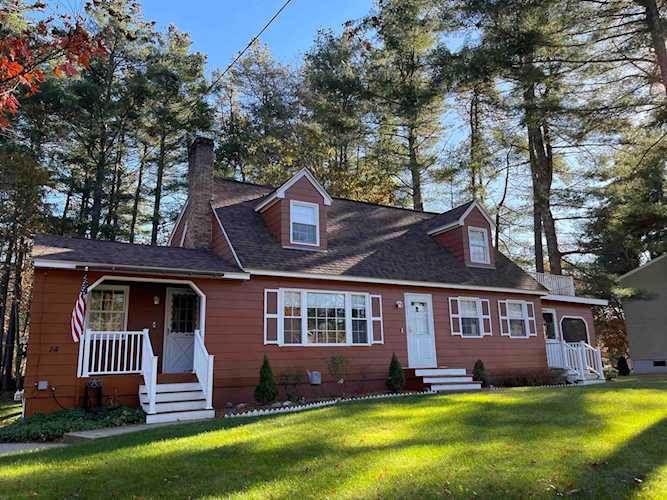 14 Danbury Dr Merrimack, NH 03054