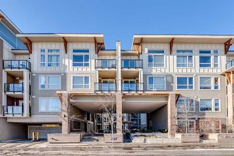 707 4 St NE #212 Calgary, AB T2E 3S7