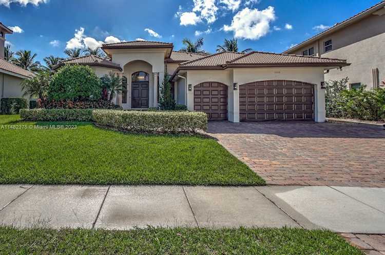 10210 Key Plum St Plantation, FL 33324