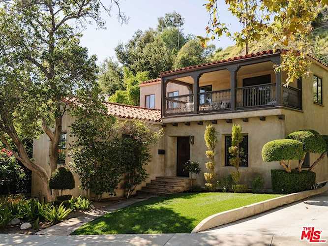 5487 Dahlia Dr Los Angeles, CA 90041