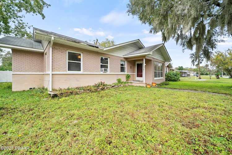 554 Seneca Boulevard Daytona Beach, FL 32114