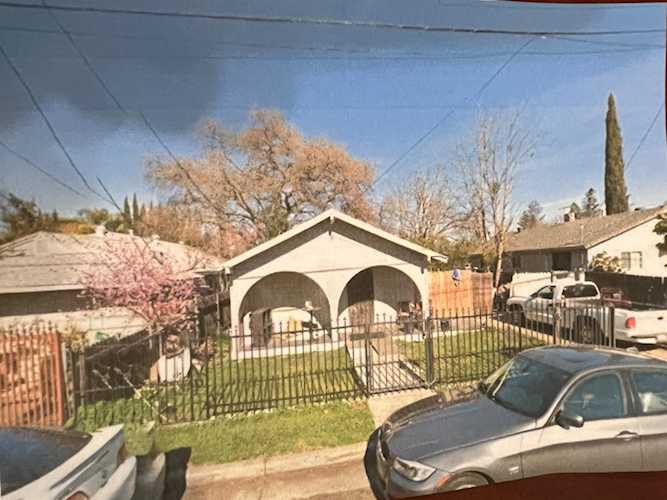 745 N Hobson Avenue in West Sacramento, CA Photo 1