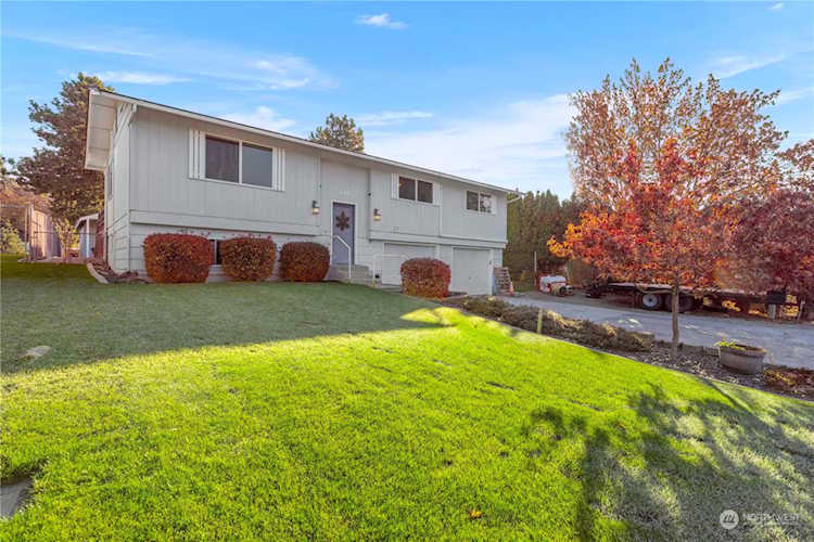 119 Eastridge Dr East Wenatchee, WA 98802