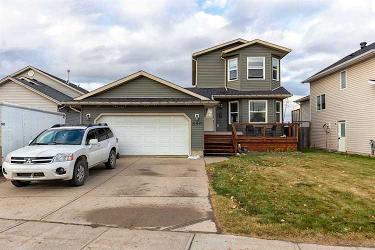 550 Athabasca Ave Fort McMurray, AB T9J1H