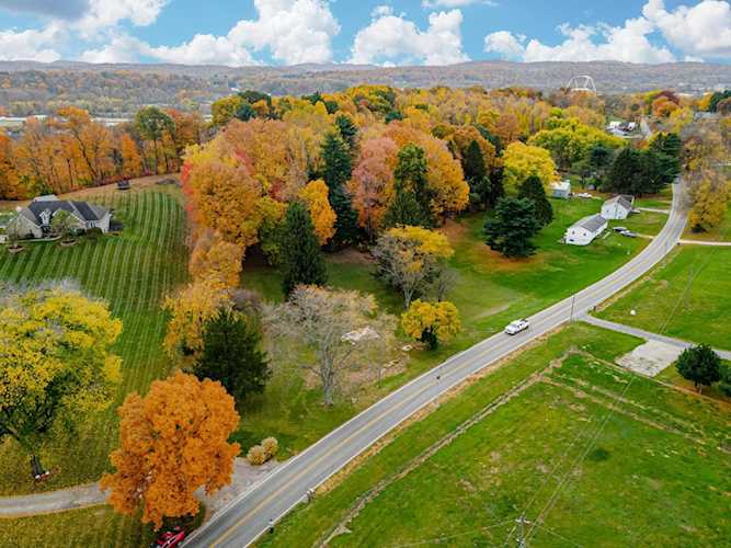 886 Swans Road Newark, OH 43055