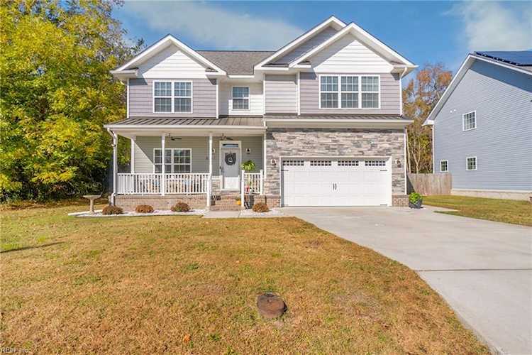 8331 Hudgins Circle Suffolk, VA 23436