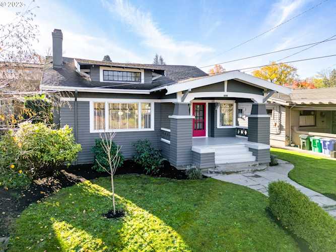 4148 E Burnside ST Portland, OR 97214