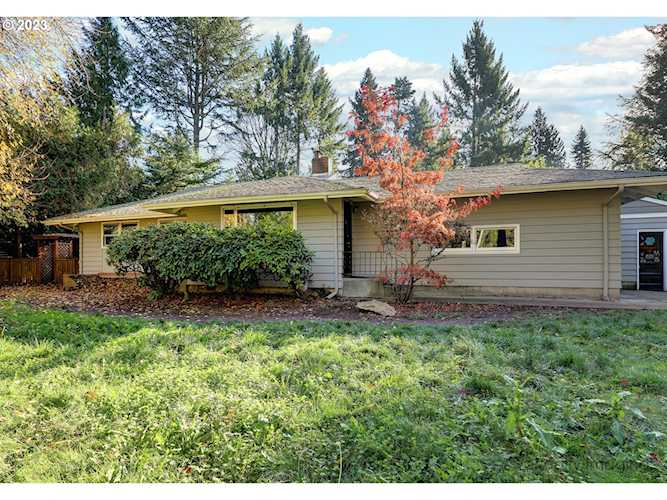 6714 SW 62nd PL Portland, OR 97219