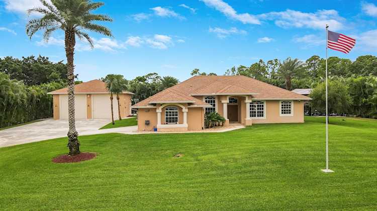 17228 N 91st Place Loxahatchee, FL 33470