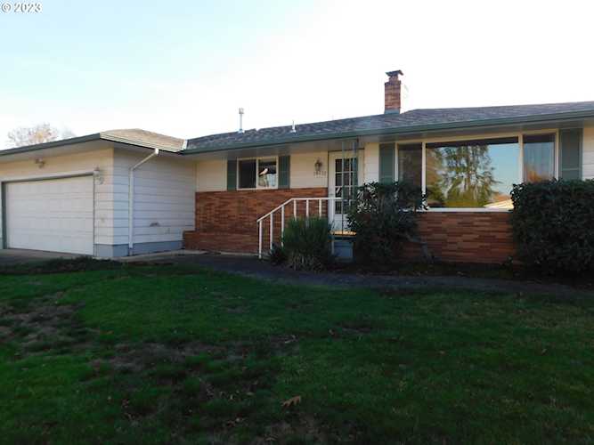 14232 NE Brazee ST Portland, OR 97230