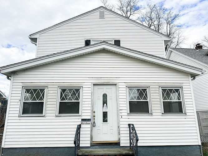 14 Los Angeles St Springfield, MA 01107