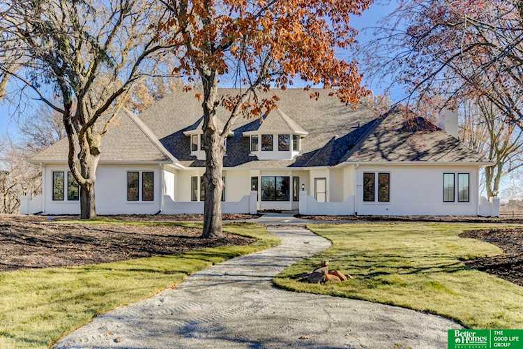 5105 S 181 Plaza Omaha, NE 68135