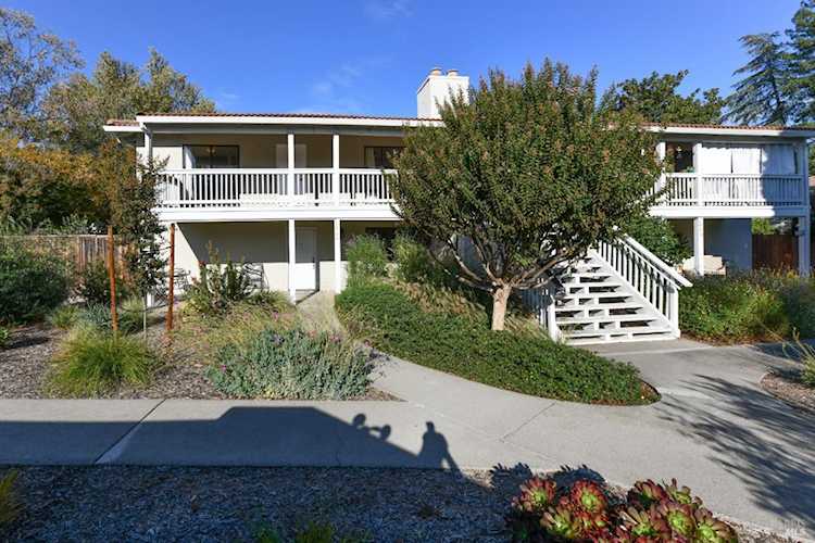 1082 Mariposa Lane St. Helena, CA 94574