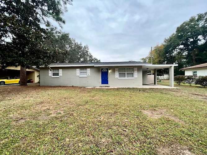 809 Briandav St Tallahassee, FL 32305