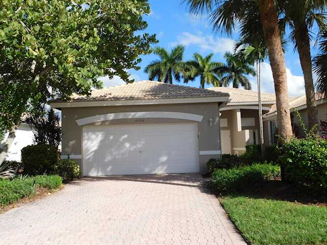 10788 Royal Caribbean Circle Boynton Beach, FL 33437